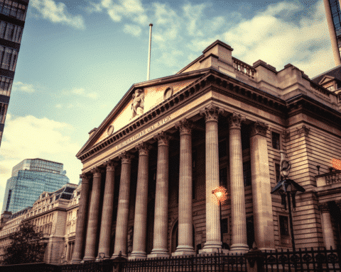 uk-economic-struggles-create-tensions-between-government-and-central-bank