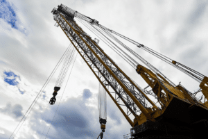 big-carl-world's-largest-land-crane-reaches-new-heights